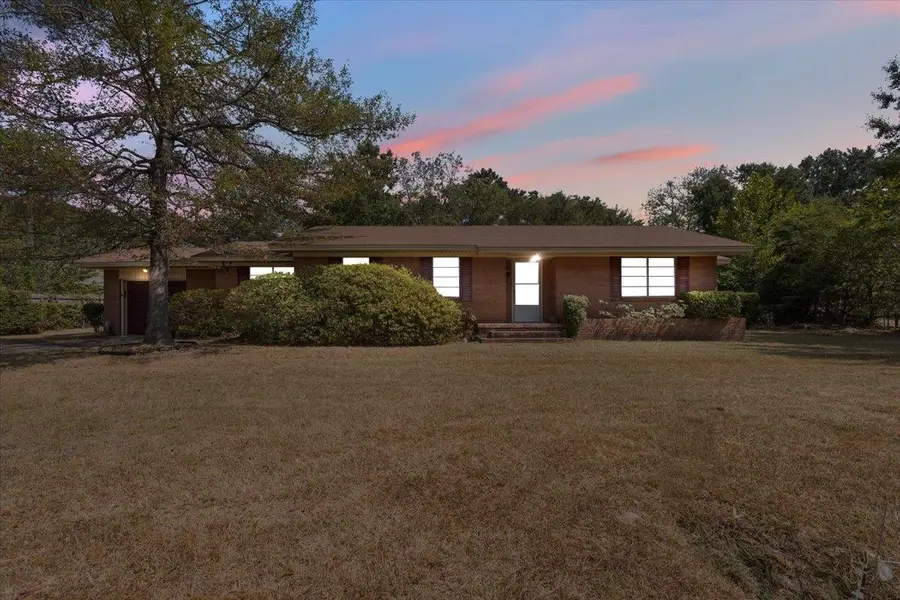 613 Allen St, Gilmer, TX 75644 - #2