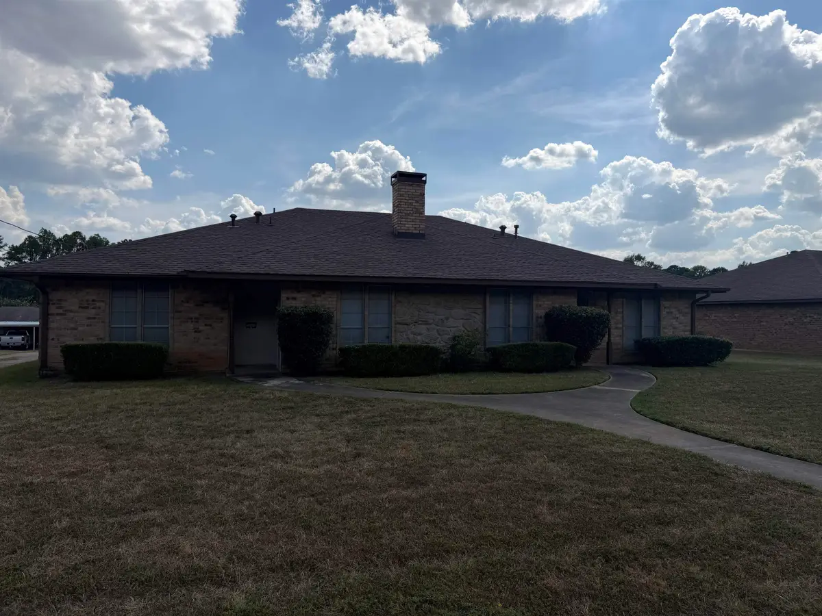 2002 Majestic Pace, Longview, TX 75604 - #1