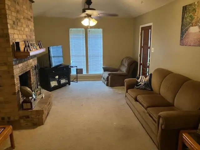 2002 Majestic Pace, Longview, TX 75604 - #2