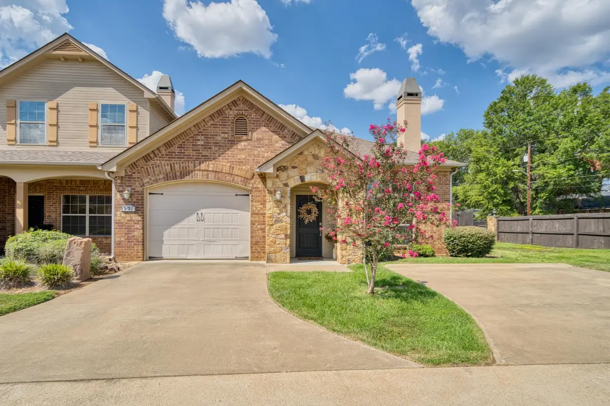 901 Wilcrest Place, Longview, TX 75601 - #1