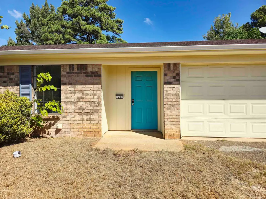 1707 Preston Dr, Longview, TX 75604 - #3