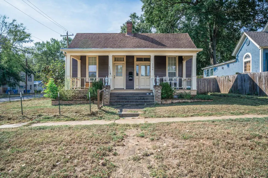 1106 E Bowie Street, Marshall, TX 75670 - #2
