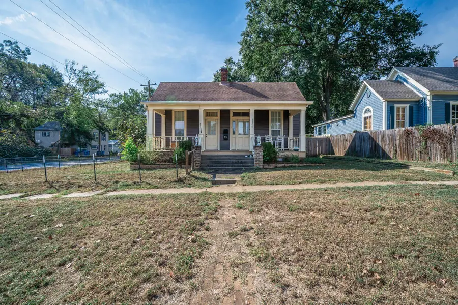 1106 E Bowie Street, Marshall, TX 75670 - #3