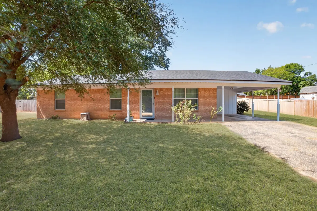 7 Victor Dr, Longview, TX 75601 - #1
