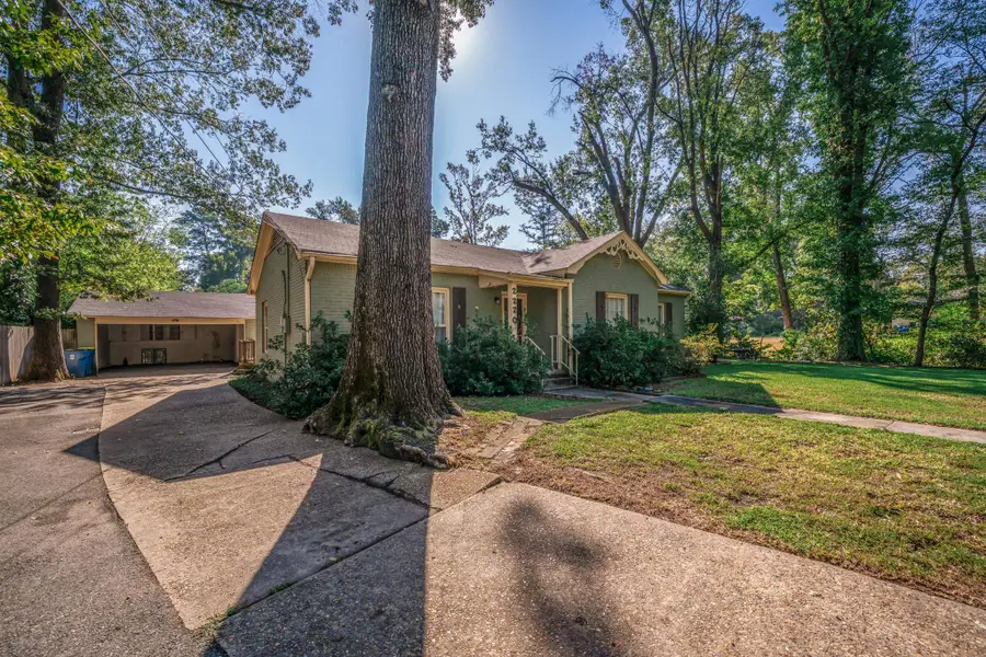 2220 S MARTIN, Kilgore, TX 75662 - #2