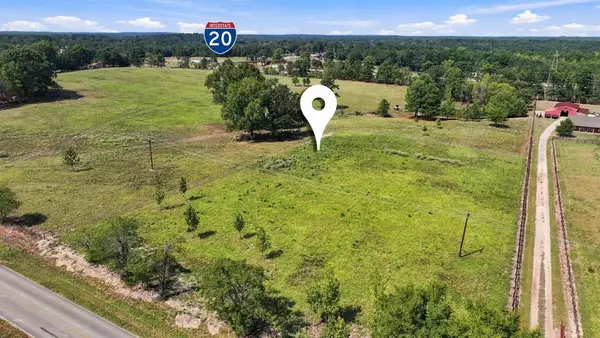2690 W Point Road, Kilgore, TX 75662