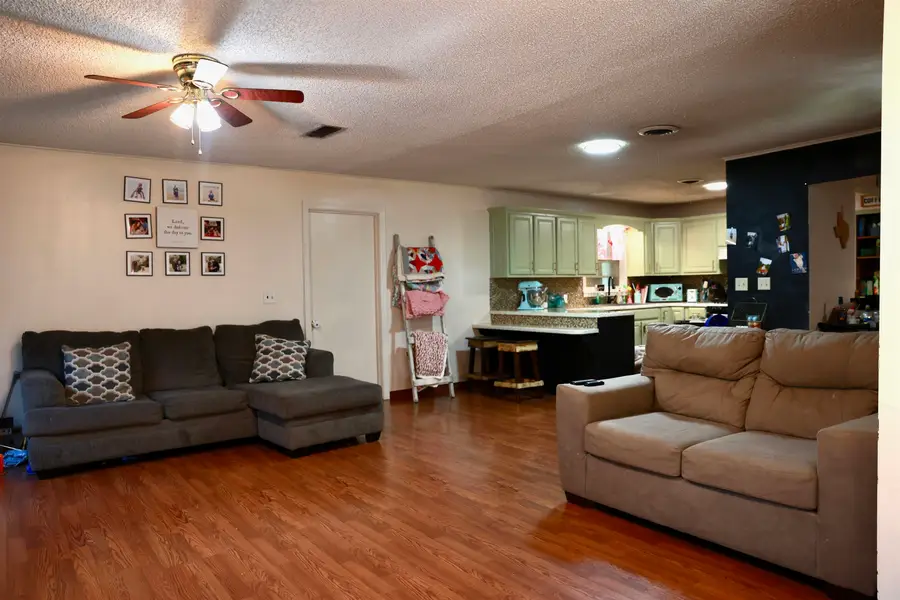 214 N Bird Dr, Carthage, TX 75633 - #3