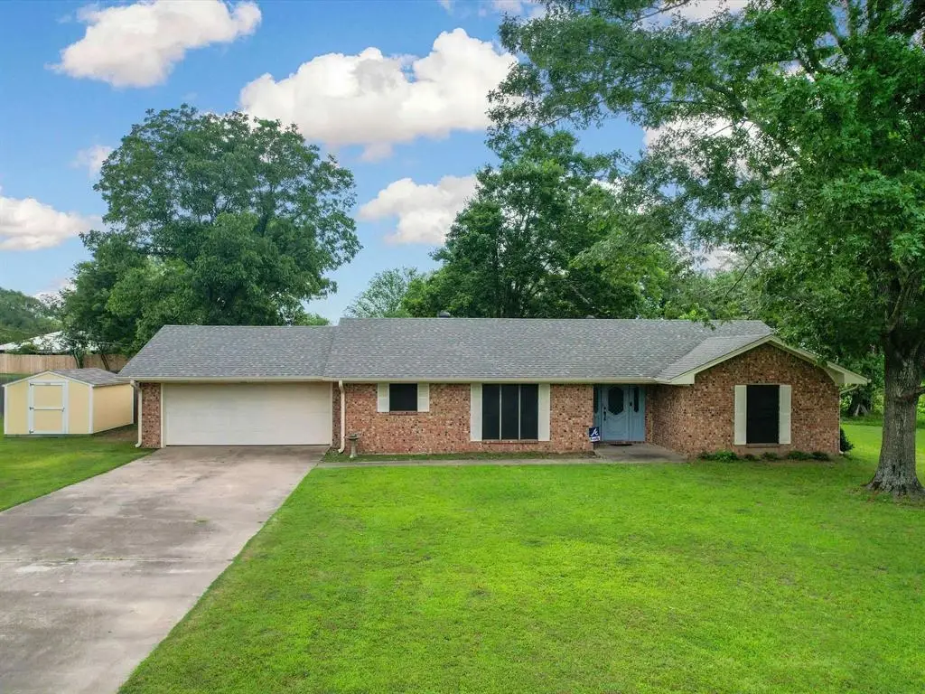 300 Joyner St, Omaha, TX 75571 - #1