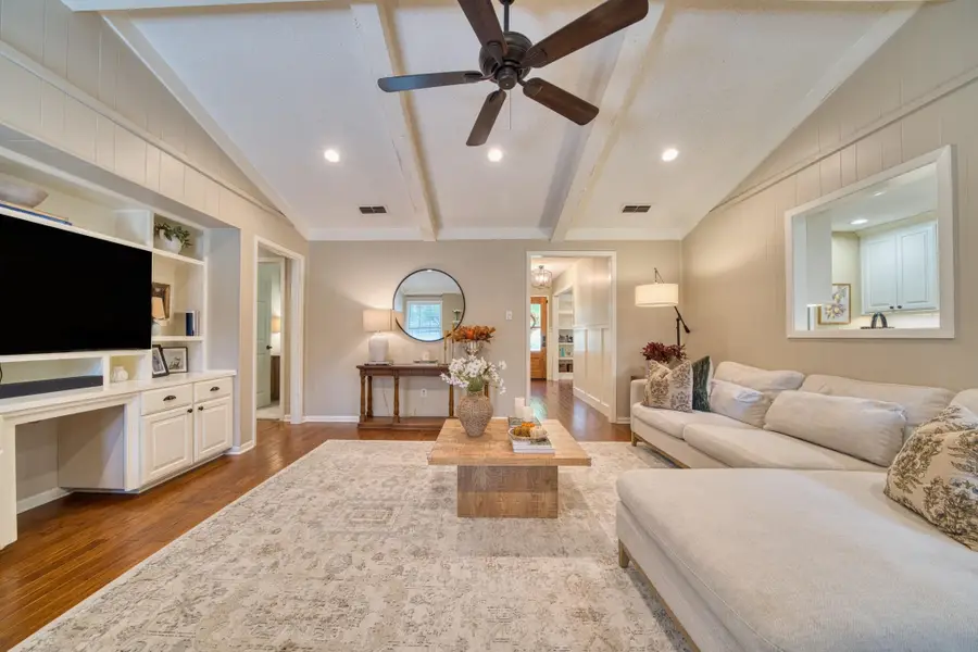 608 Berkshire Dr, Longview, TX 75605 - #3