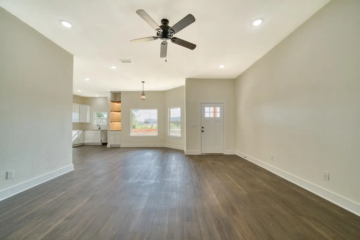 814 Premier Rd, Longview, TX 75604 - #1