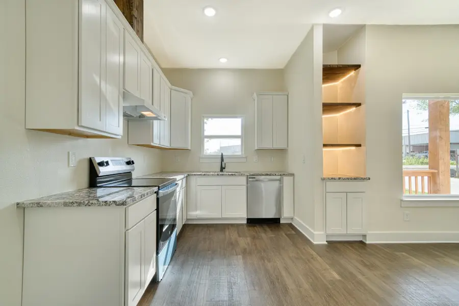 814 Premier Rd, Longview, TX 75604 - #3