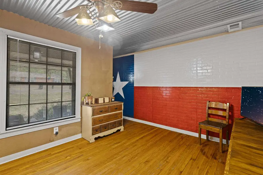 106 Suzanne Dr, Longview, TX 75604 - #2