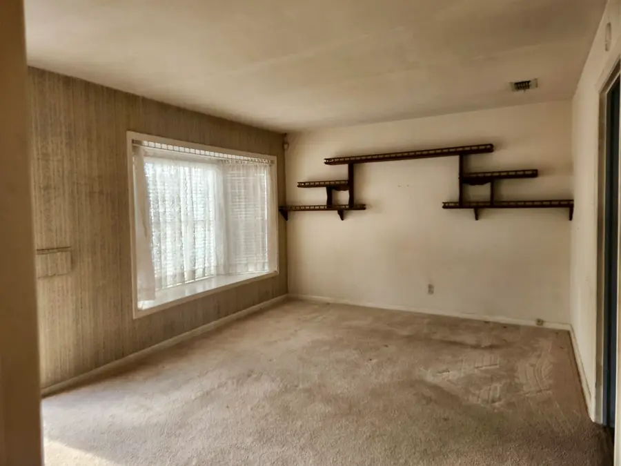 1405 Park Ln, Kilgore, TX 75662 - #3