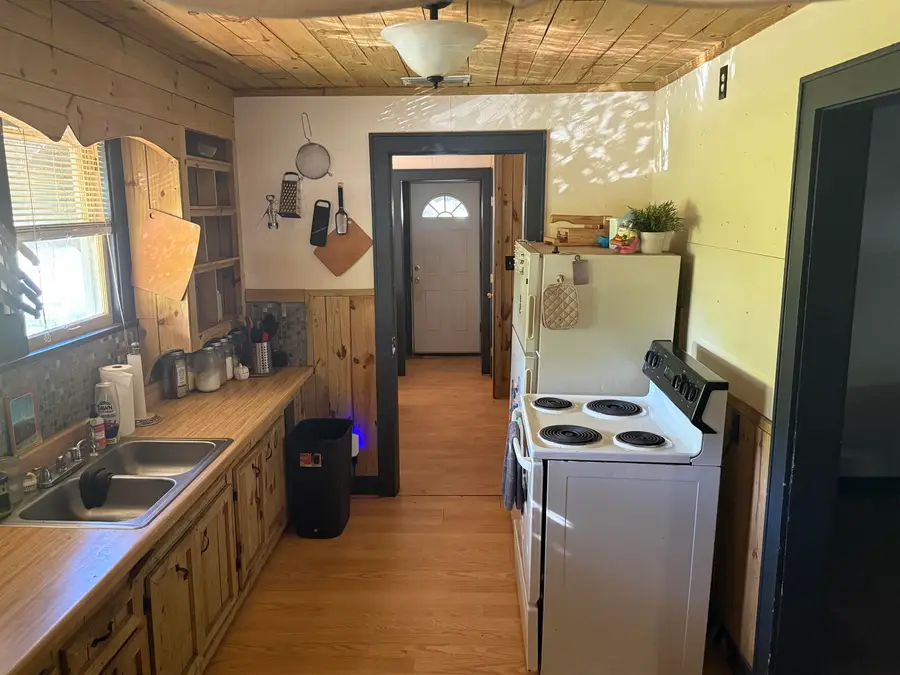 401 E Henderson Street, Overton, TX 75684 - #2