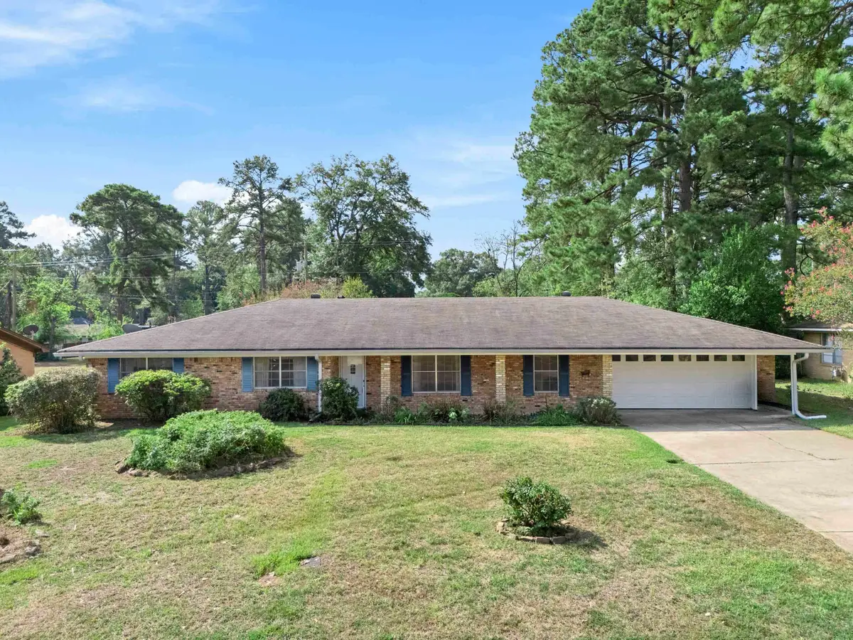 1806 Chestnut Ln, Longview, TX 75604 - #1