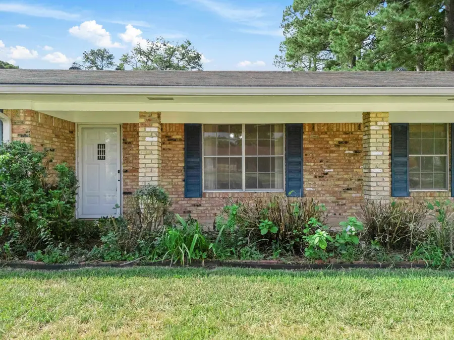 1806 Chestnut Ln, Longview, TX 75604 - #2