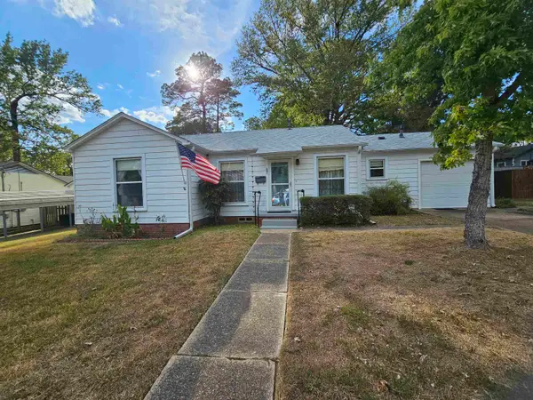 607 Thompson, Kilgore, TX 75662