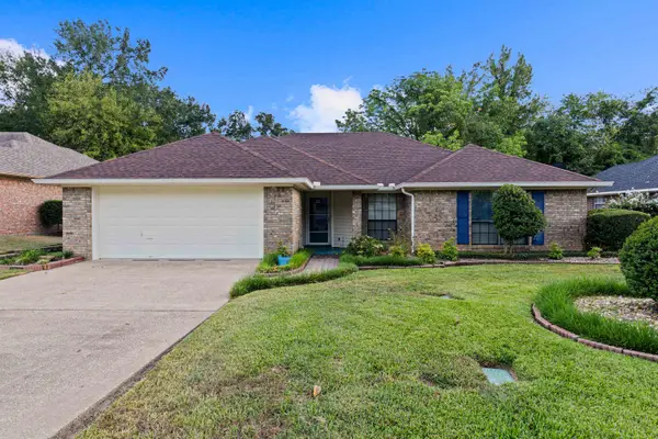 1131 Kensington Ct, Longview, TX 75605