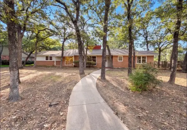1725 danciger dr, Fort Worth, TX 76112