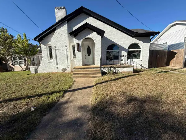 403 E Henderson ST, Overton, TX 75684