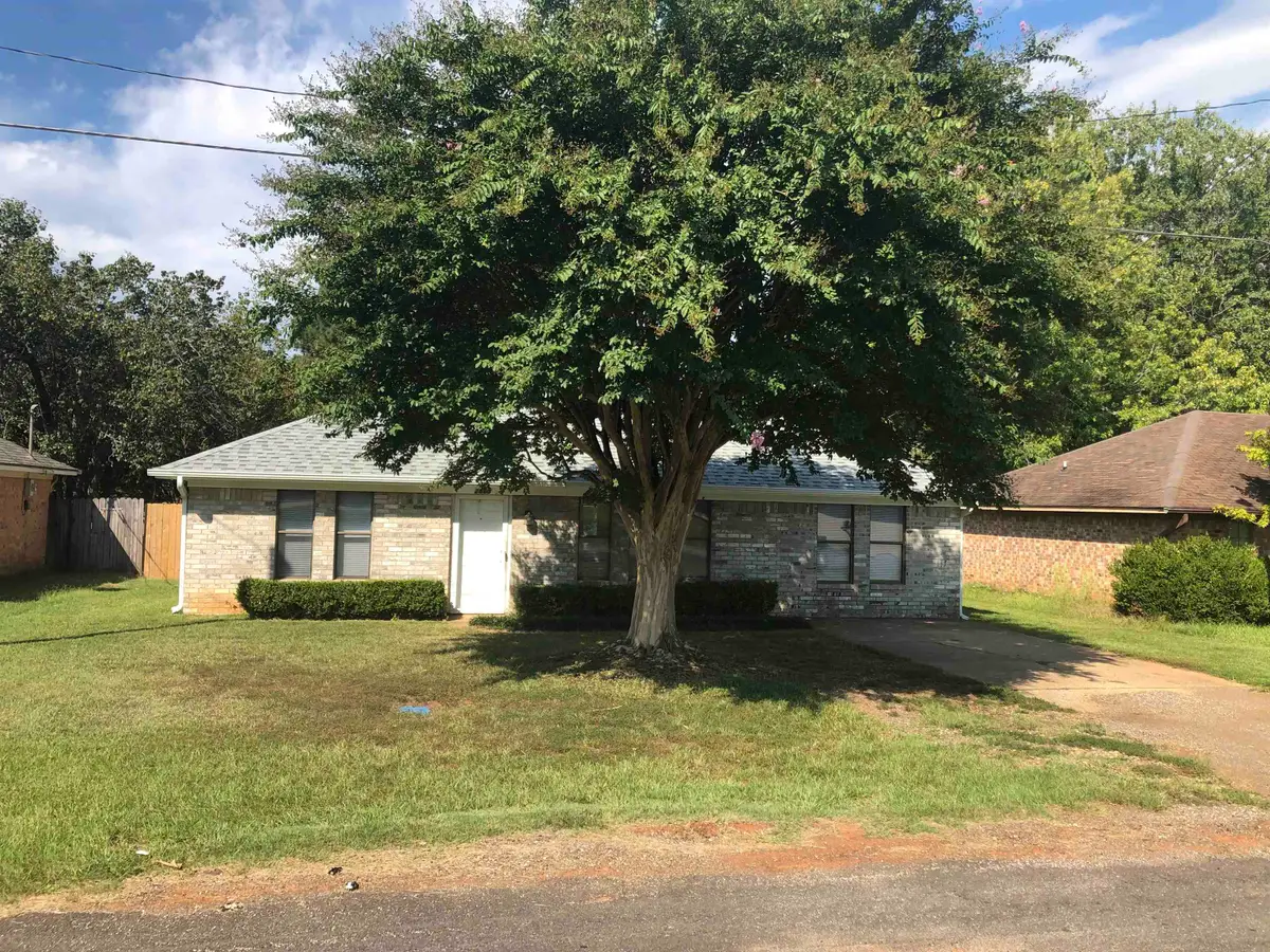 2665 Lori Ln, Longview, TX 75605 - #1