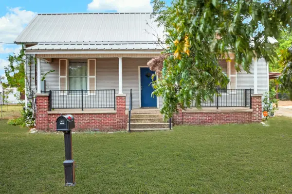 102 Poplar St., Marshall, TX 75670