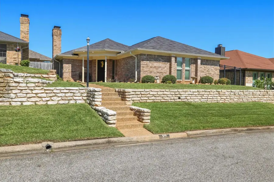 22 S Pebble Creek Dr, Longview, TX 75605 - #2