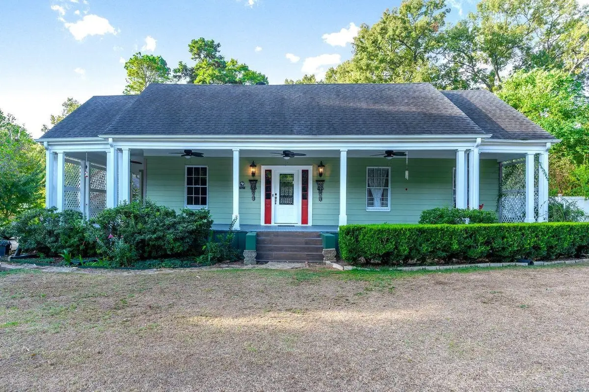 5610 Victory Drive, Marshall, TX 75672 - #1