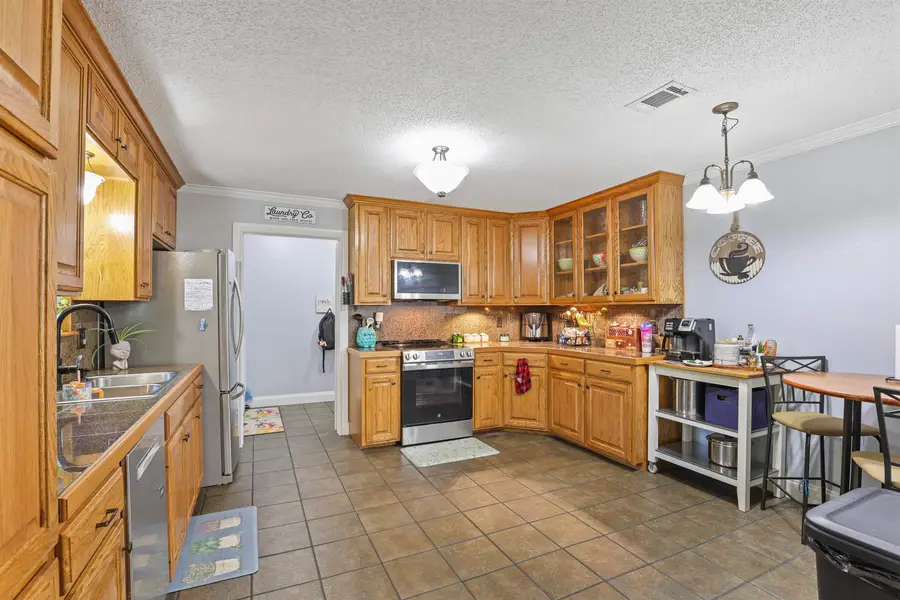 100 Madison, Longview, TX 75603 - #2