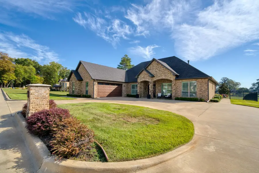 3402 Oak Hill Trl, Longview, TX 75605 - #3