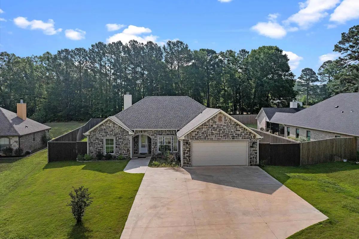 281 S Tracy Dr., Longview, TX 75603 - #1