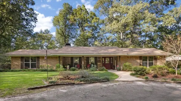 906 Hidden Valley, Carthage, TX 75633