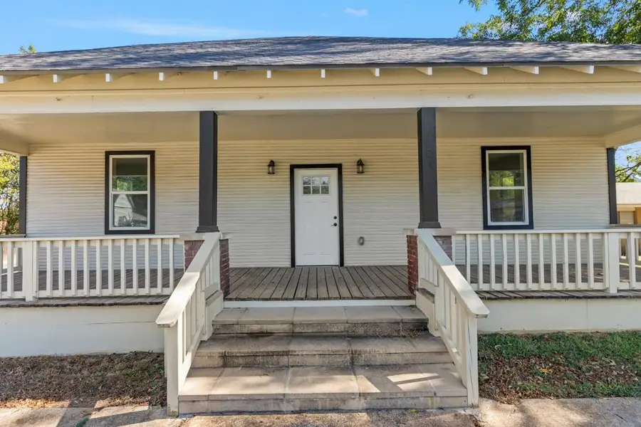 1104 N Bolivar, Marshall, TX 75670 - #2