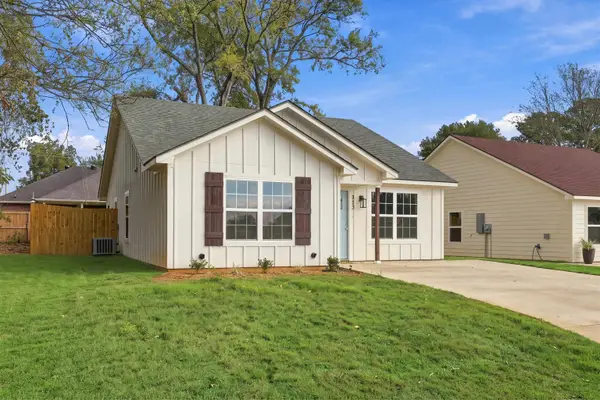 213 FLEMING ST, Longview, TX 75604