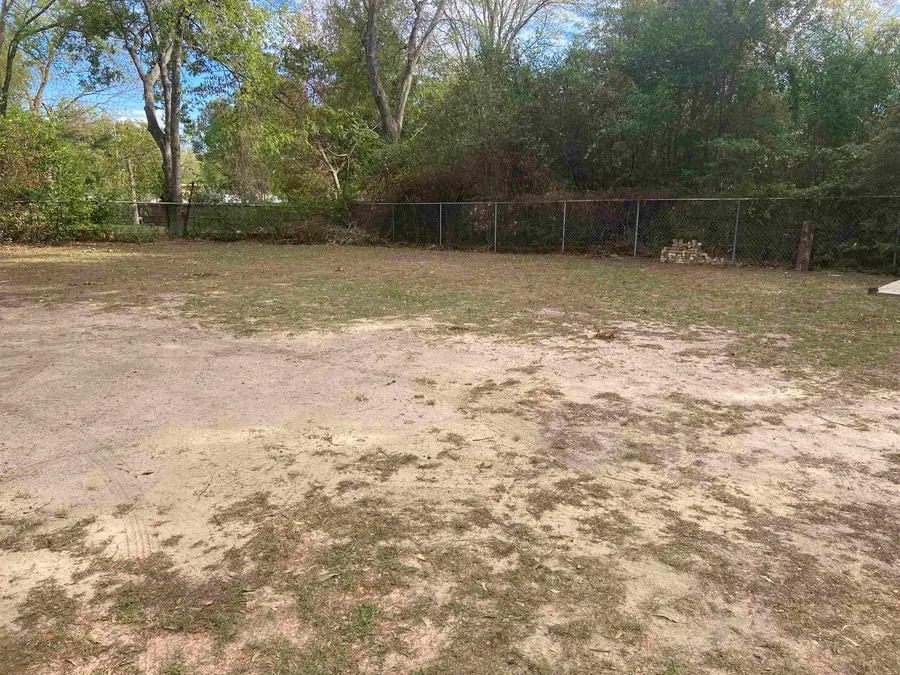 1802 S Holly St, Longview, TX 75602 - #3