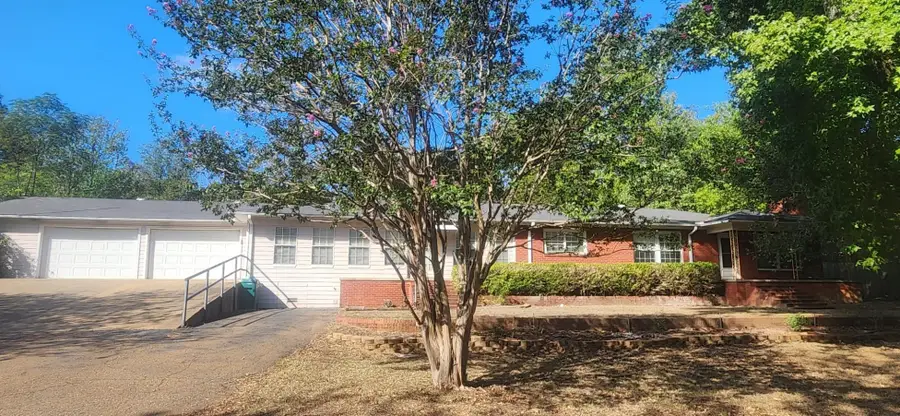 613 N Epperson, Hughes Springs, TX 75656 - #2