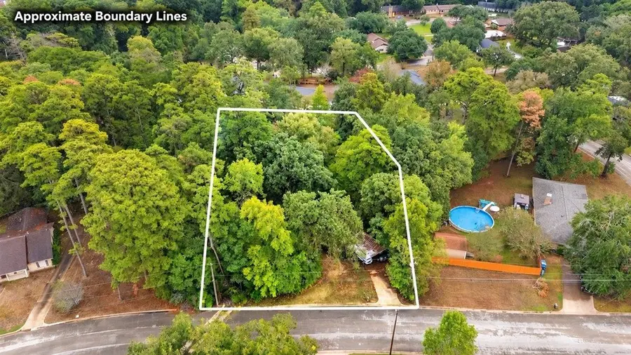 102 Inwood Cir, Kilgore, TX 75662 - #3