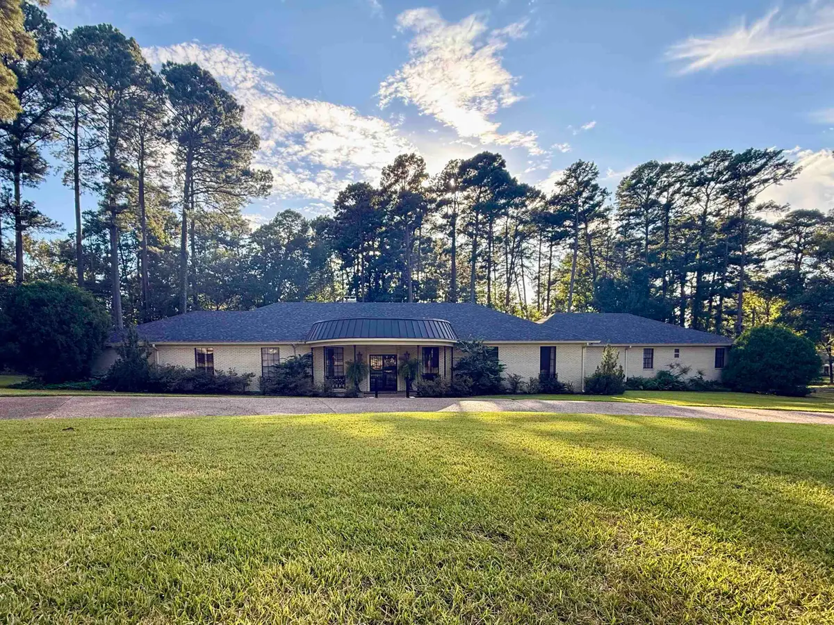 3800 Barry Street, Marshall, TX 75672 - #1