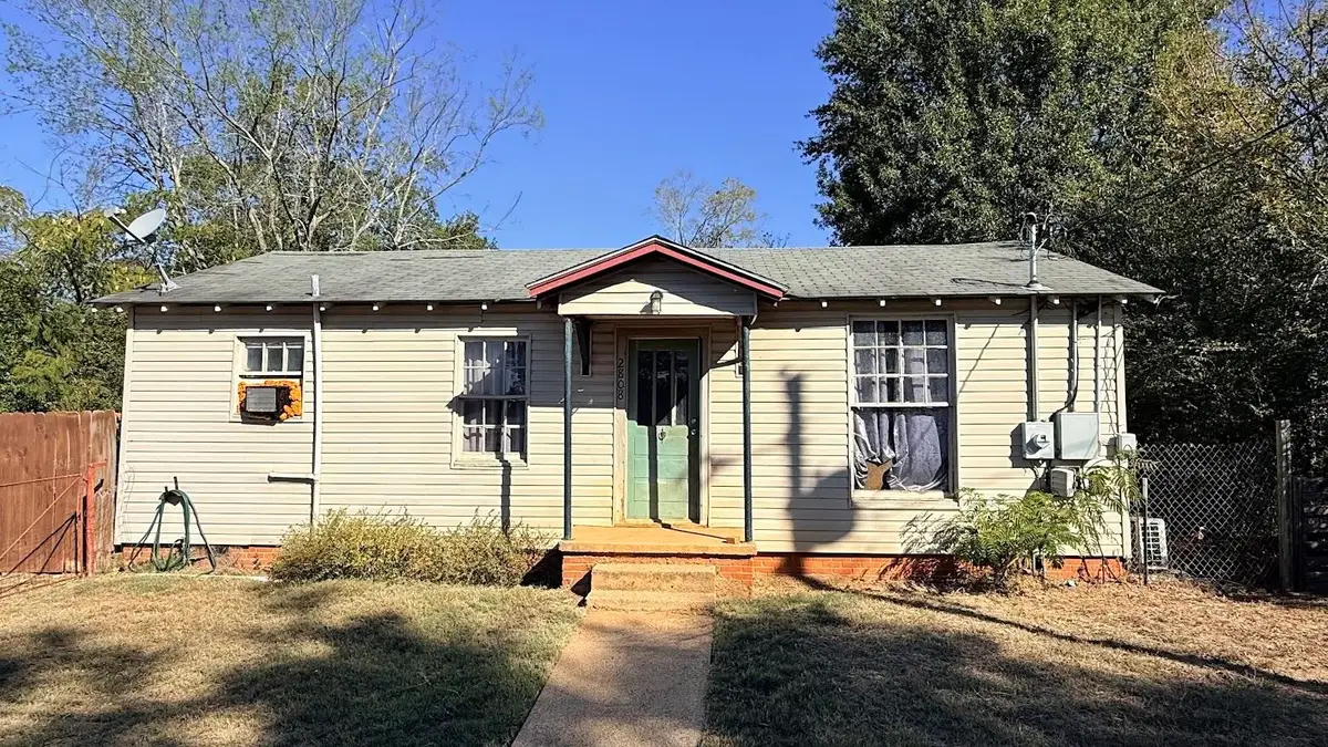 2808 Hendricks St., Gladewater, TX 75647 - #1