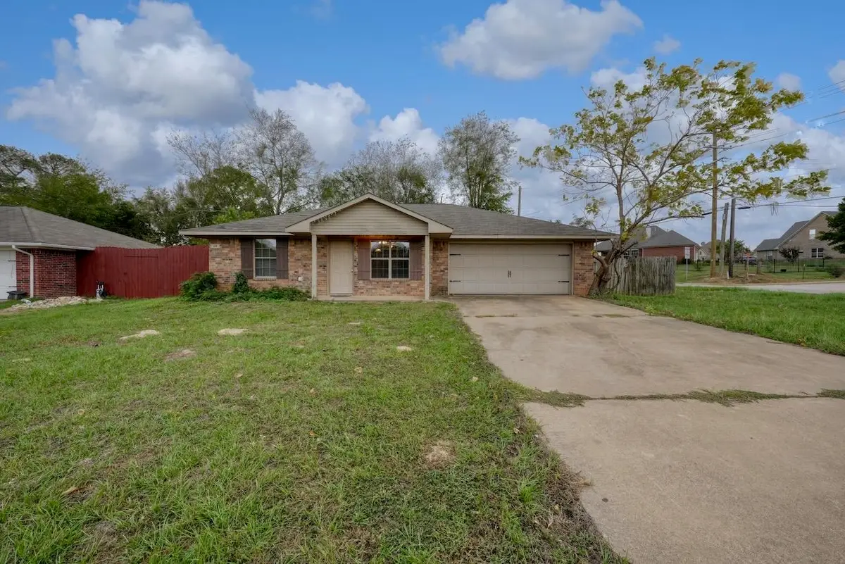 236 Shelly Ln., Lindale, TX 75771 - #1
