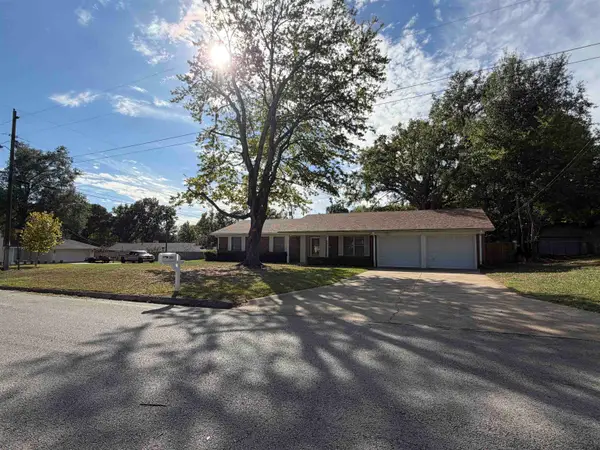 2801 Eugenia Dr., Longview, TX 75605