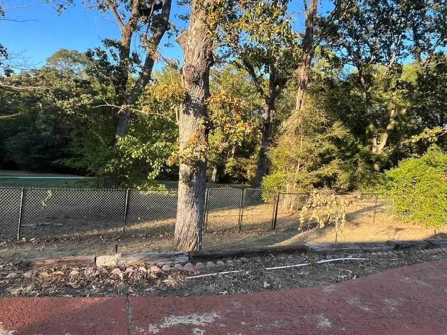 1398 W Gay Avenue, Gladewater, TX 75647-5104 - #2