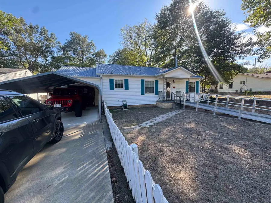 810 Beckley, Kilgore, TX 75662 - #3