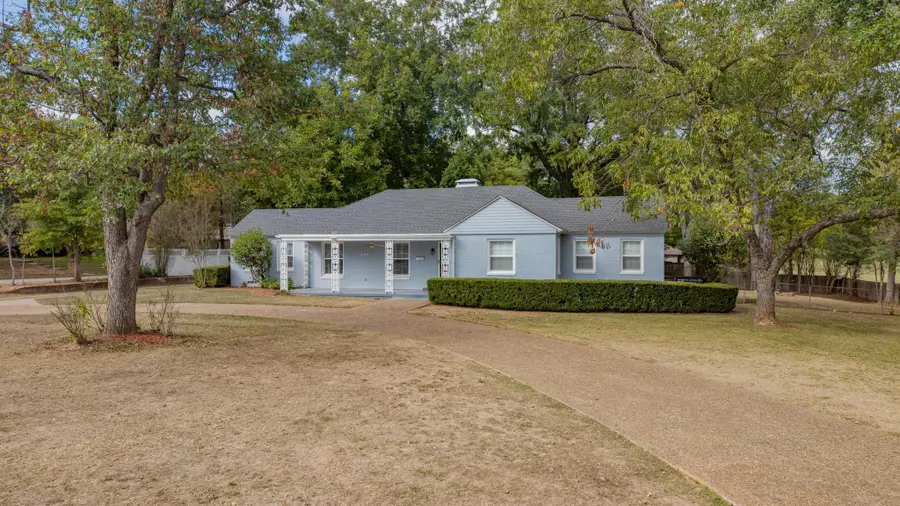 2401 E Cotton St, Longview, TX 75602 - #2
