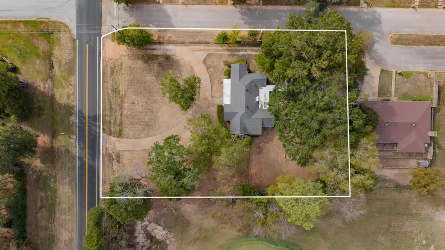 2401 E Cotton St, Longview, TX 75602 - #3