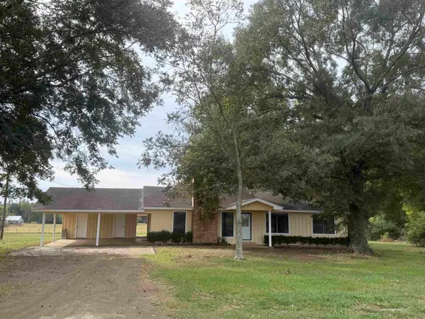 2896 CR 340, San Augustine, TX 75972