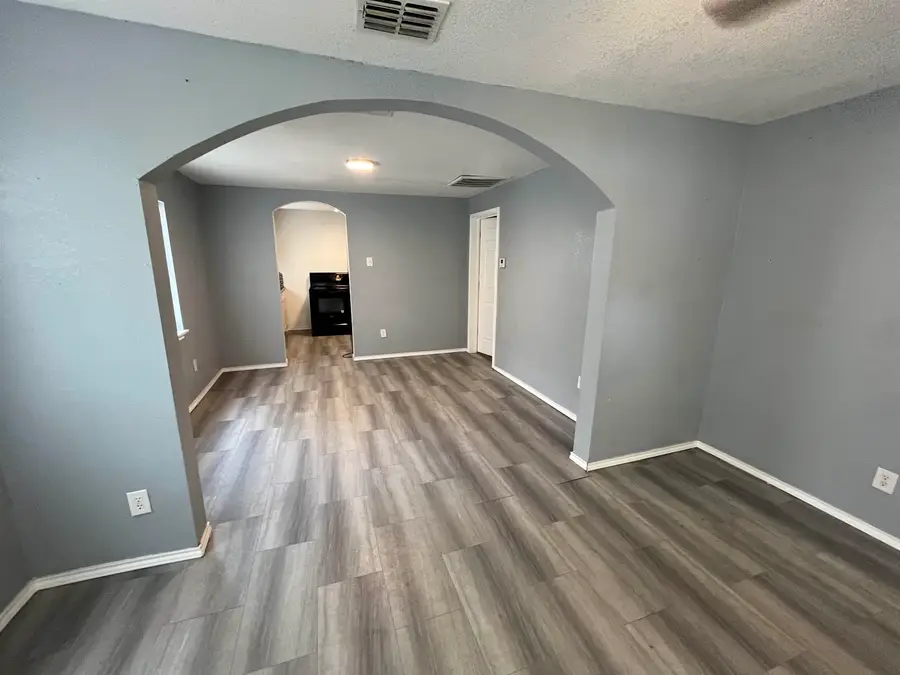 507 Charlotte St, Marshall, TX 75670 - #2