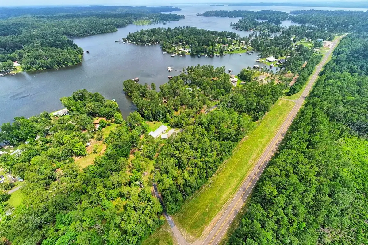 285 Lynnwood, Burkeville, TX 75932 - Image #1