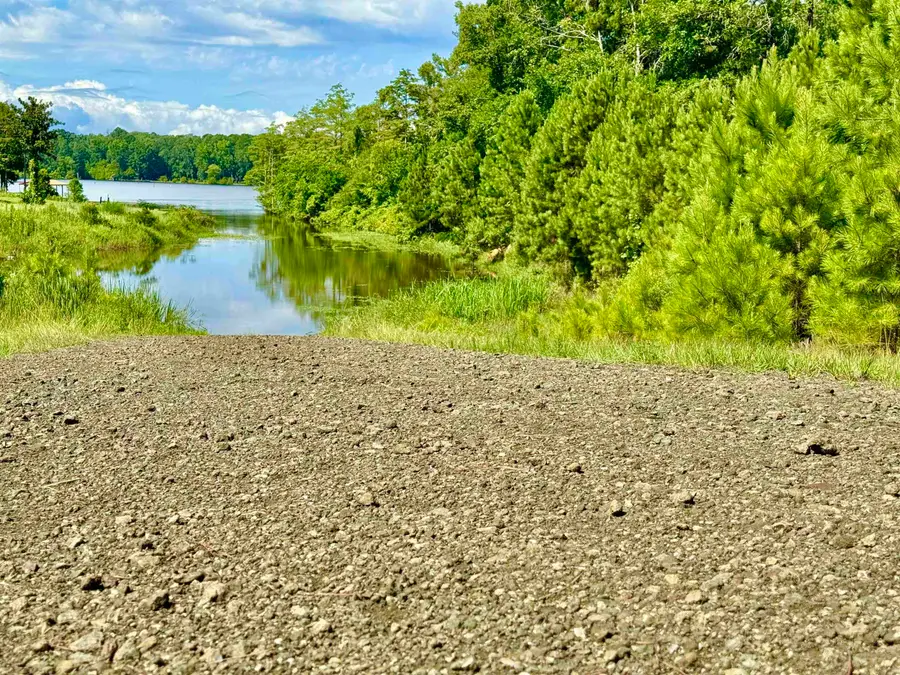 200 Cypress Royale W, Hemphill, TX 75948 - Image #2