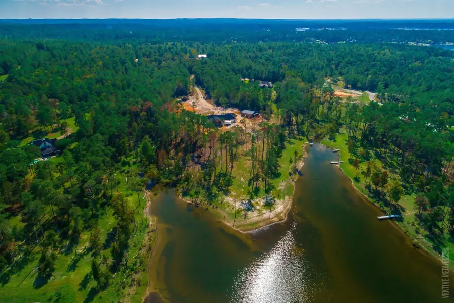 34 Shoreline Drive, Brookeland, TX 75931 - Image #3